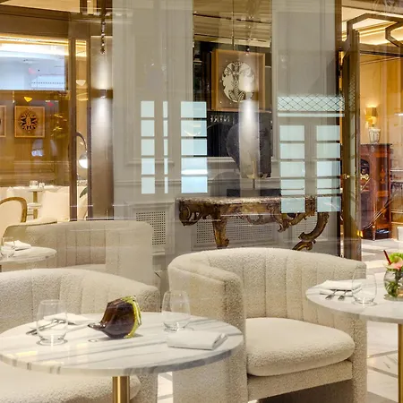 The Dolli At Acropolis, A To Live 5*